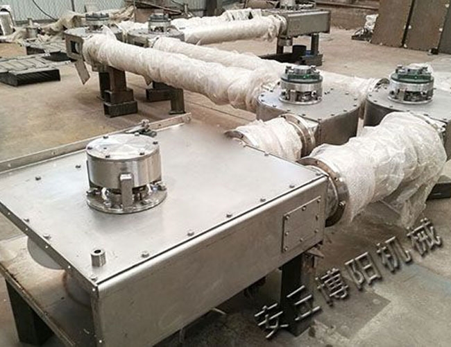 Pet feedstuff pipe chain conveyor production site