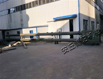 Carbon pipe chain conveyor production site
