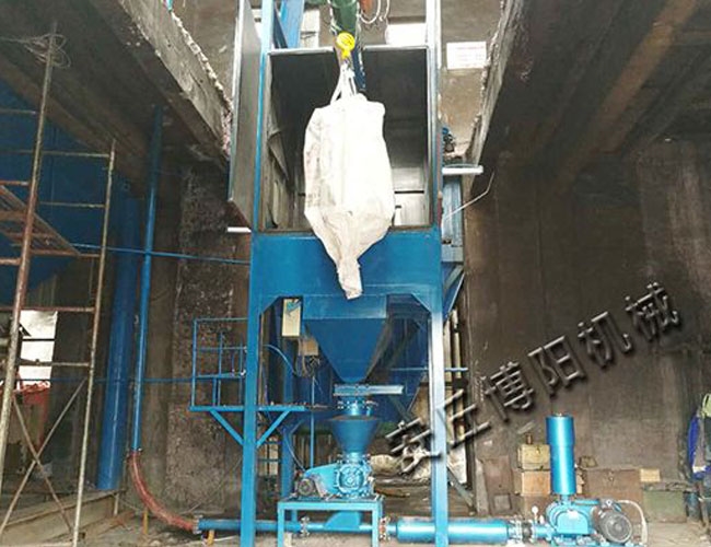 Ton bag unpacking and air conveying system site